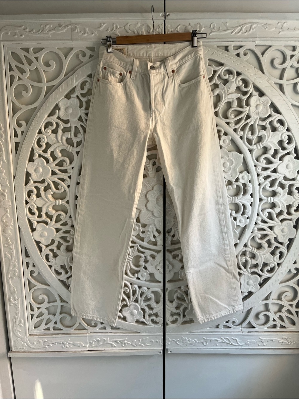 Levi’s 501 ’90s Jeans White Ecru High Rise Straight Leg Denim W24